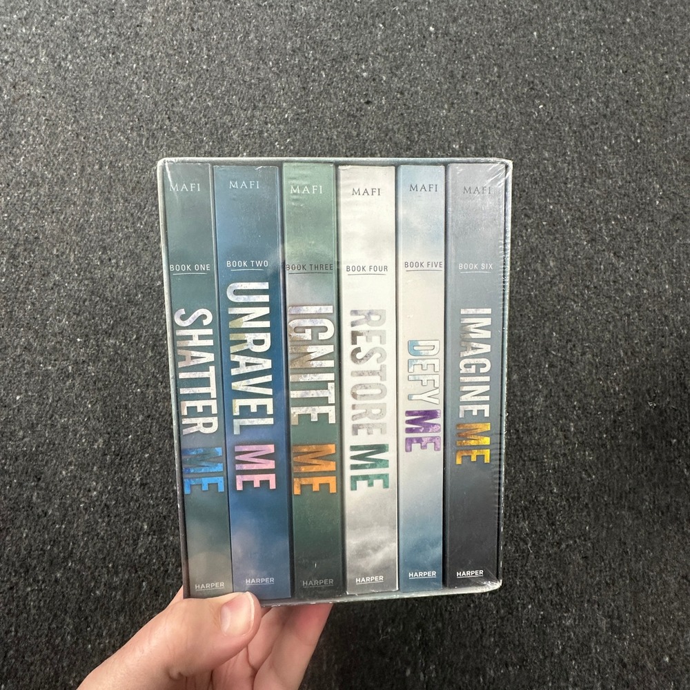 HarperCollins Shatter Me Series Box Set Unisex OS Multicolor Dystopian 6-Book
